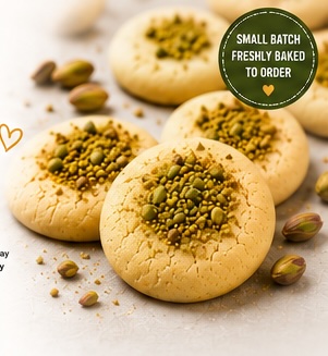 Fresh pistachio cookies